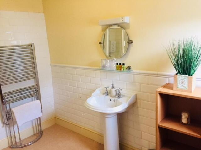 Salisbury Guest House Кесвик Экстерьер фото